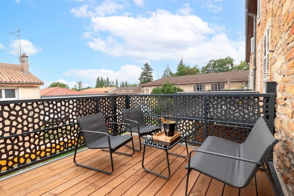 شقة Cabana & L'Escapade Sud Maconnaise - Terrasse & Parking المظهر الخارجي الصورة